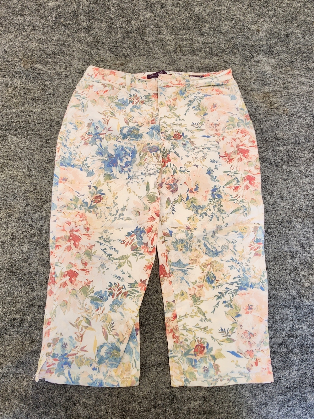 I.N.C. International Concepts White Floral Cropped Pants 16